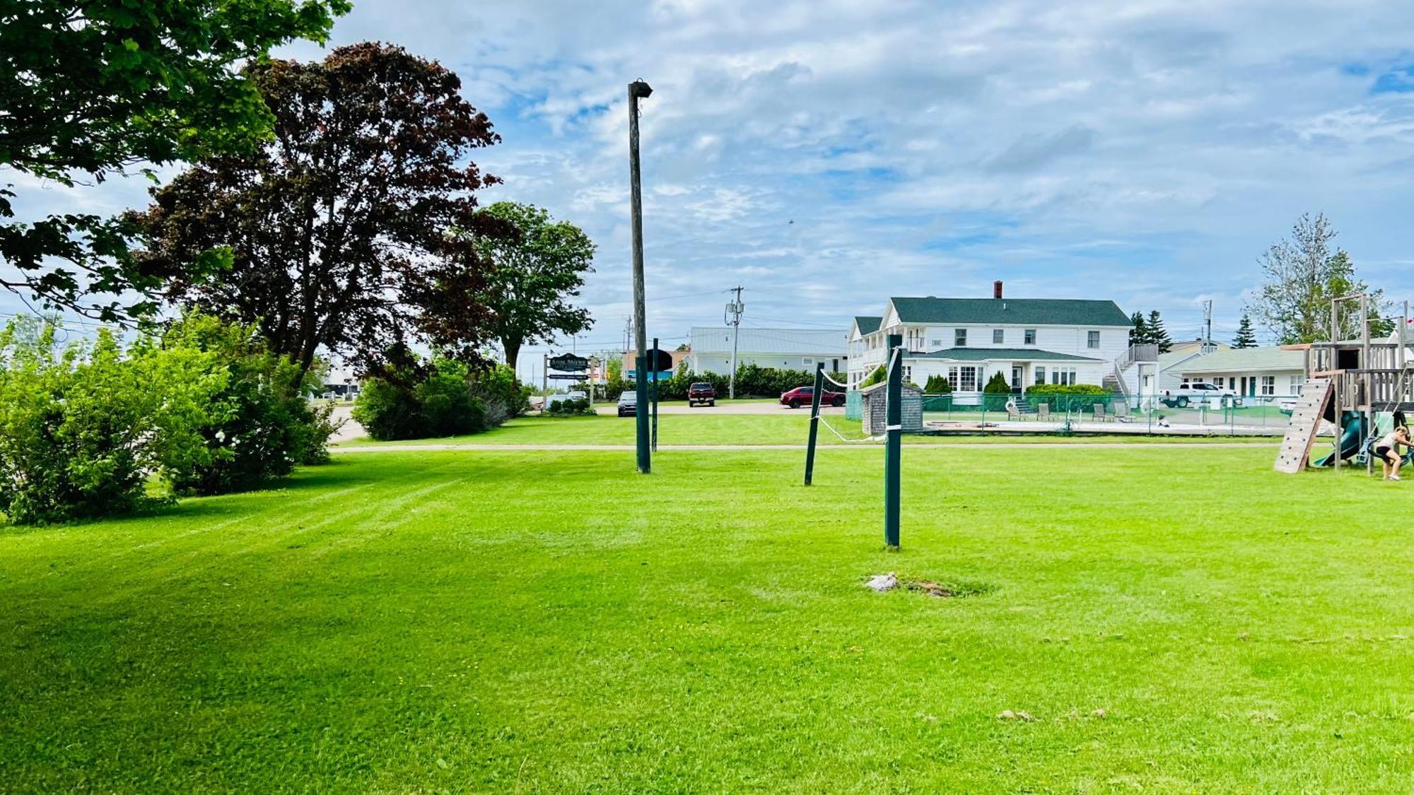 Anne Shirley Motel & Cottages Кавендиш Экстерьер фото